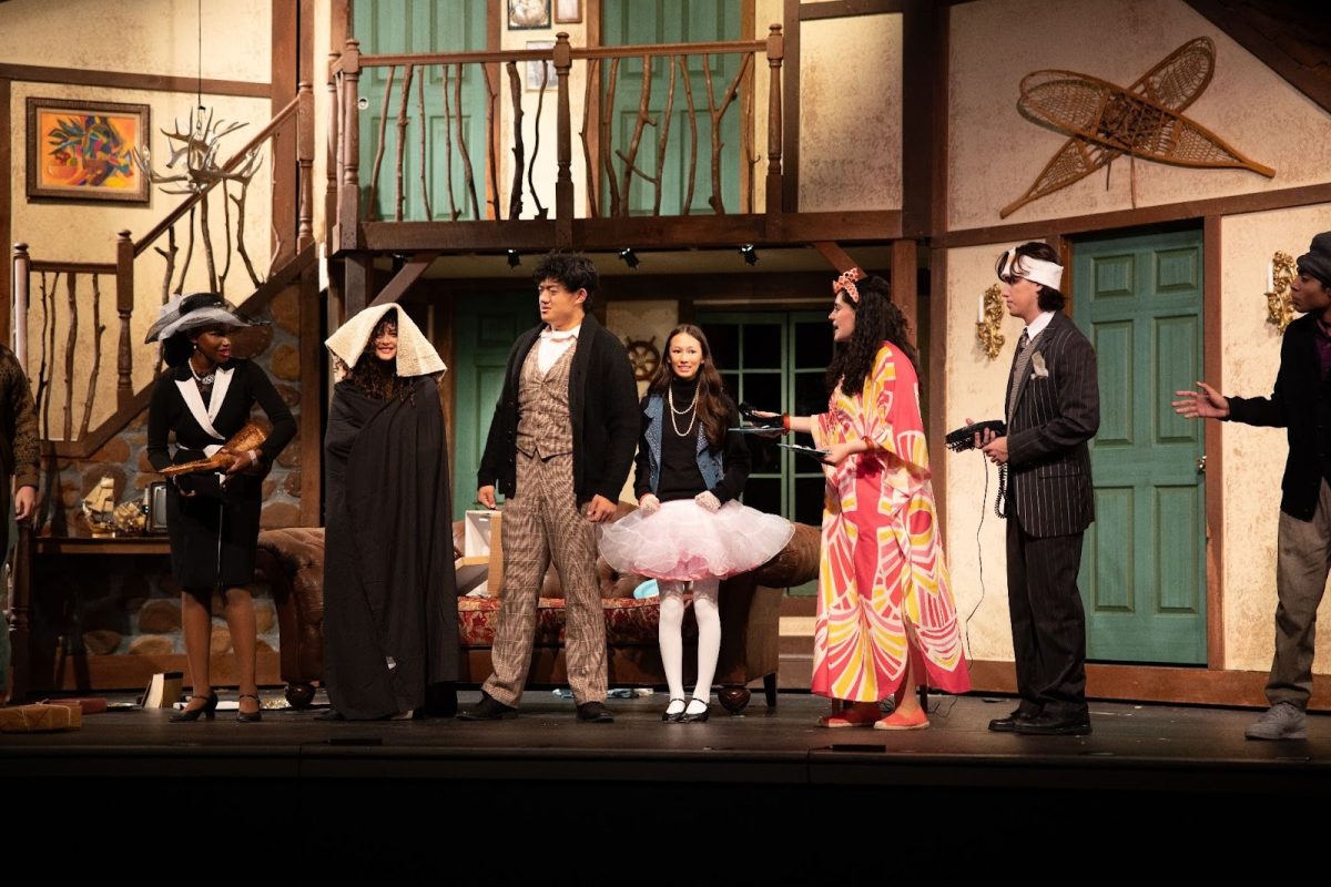 “Sardines everywhere!” – The Noises Off of the Fall Play!