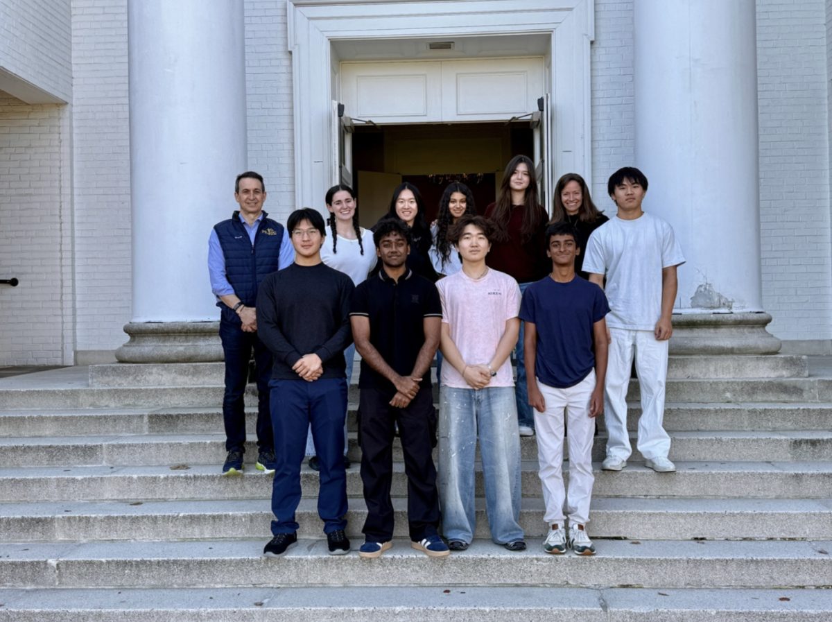 The members and faculty advisors of the PSSIC team.